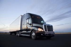 2007 Freightliner Cascadia Raised Roof